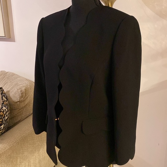 Ted Baker Black Scalloped Blazer size 4 - Picture 10 of 12